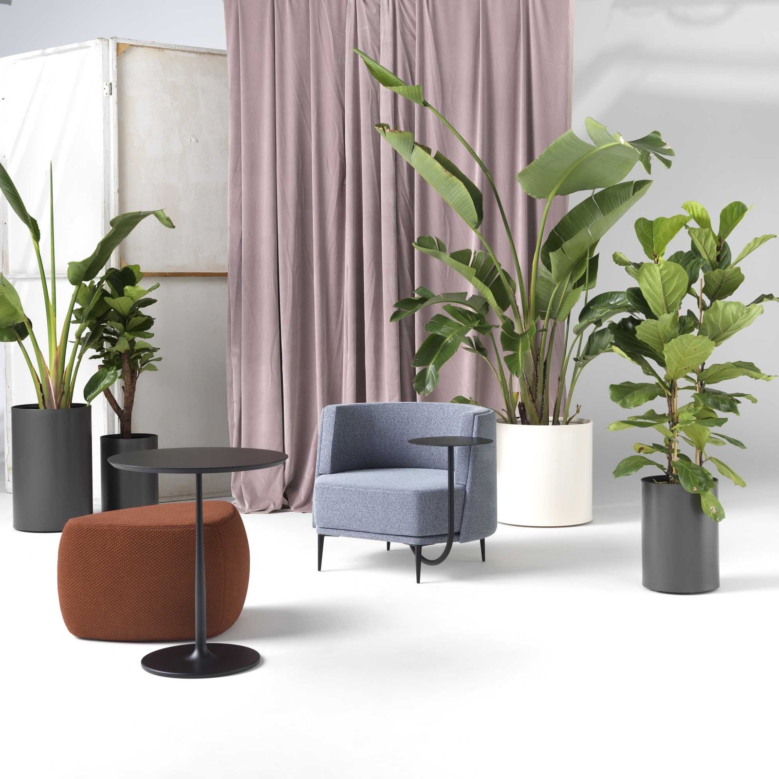 imgi_10_Sitia_Pergy_Armchair-3-1